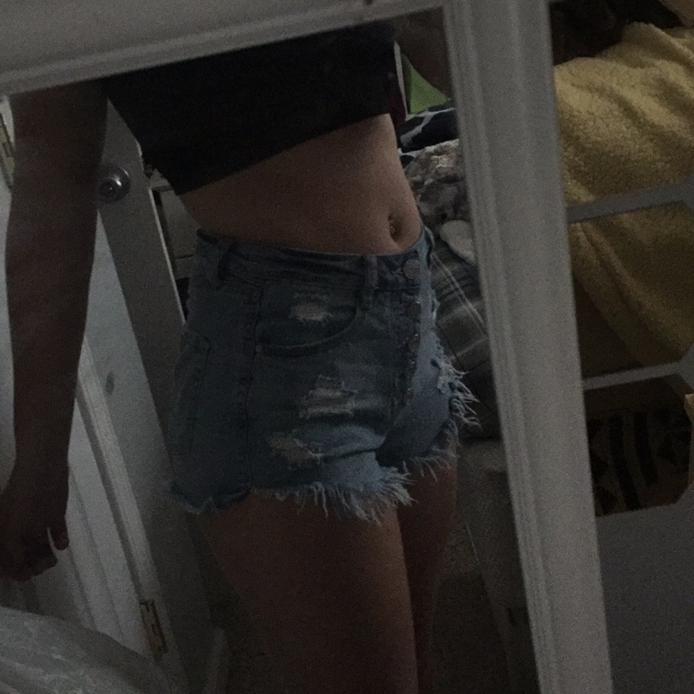 cute distressed jean shorts - Picture 7 of 7
